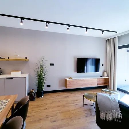 아파트 Laguna Ogrody Pieniawskie 18 Sapphire Vip Z Tarasem 폴라니카-즈루이