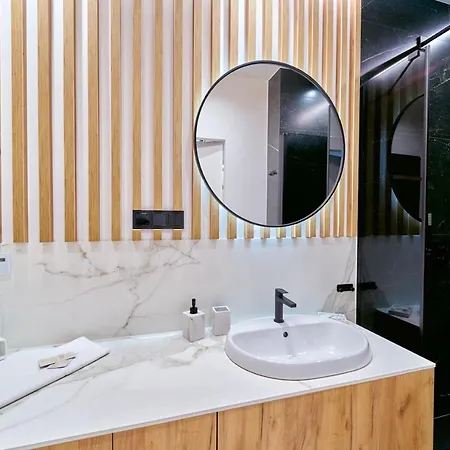 Laguna Ogrody Pieniawskie 18 Sapphire Vip Z Tarasem *