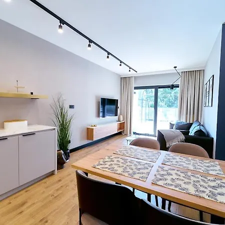 Laguna Ogrody Pieniawskie 18 Sapphire Vip Z Tarasem