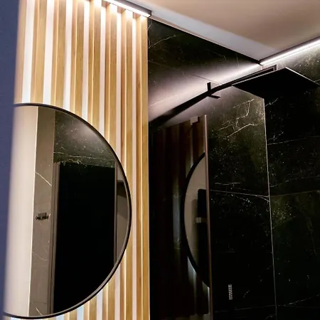 Laguna Ogrody Pieniawskie 18 Sapphire Vip Z Tarasem