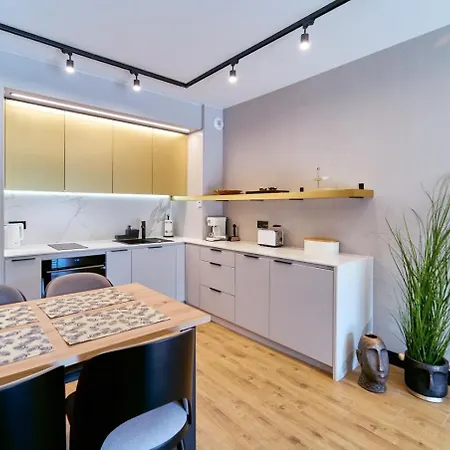 Laguna Ogrody Pieniawskie 18 Sapphire Vip Z Tarasem * Polanica-Zdrój